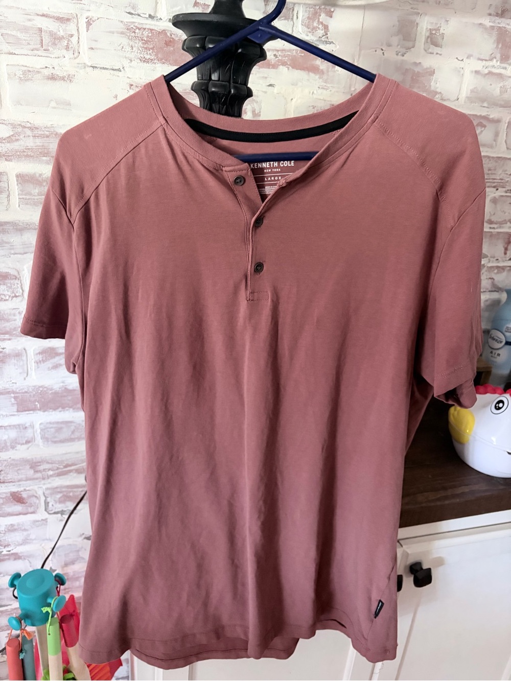 Kenneth Cole Short-Sleeve Henley in Dusty Rose
